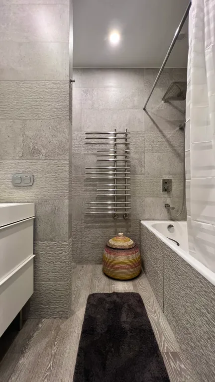 Апартаменты с дизайнерским ремонтом в доме бизнес класса