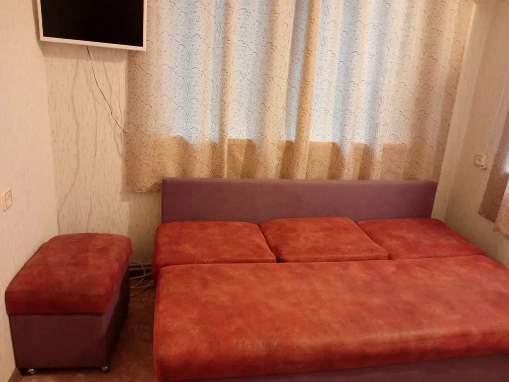 Коттедж Частный домик с беседкой рядом с береговой линией — Ялта