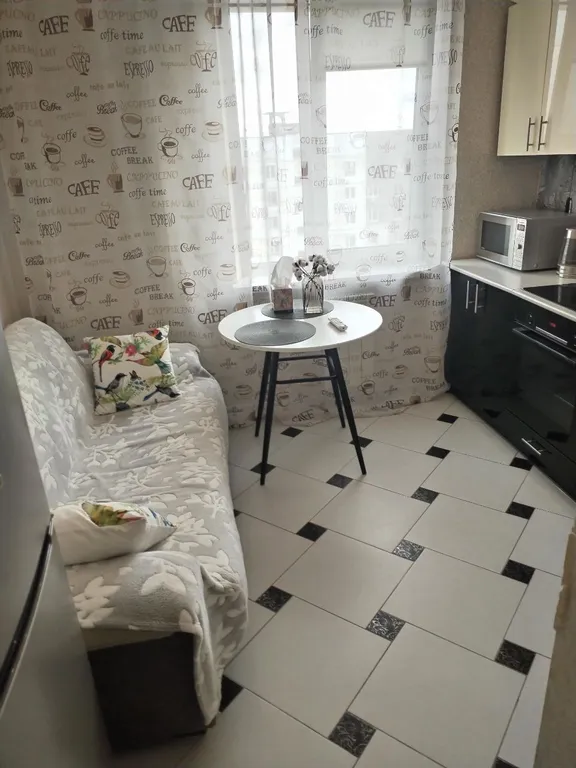 1-комнатная квартира в тихом центре у метро и жд вокзала