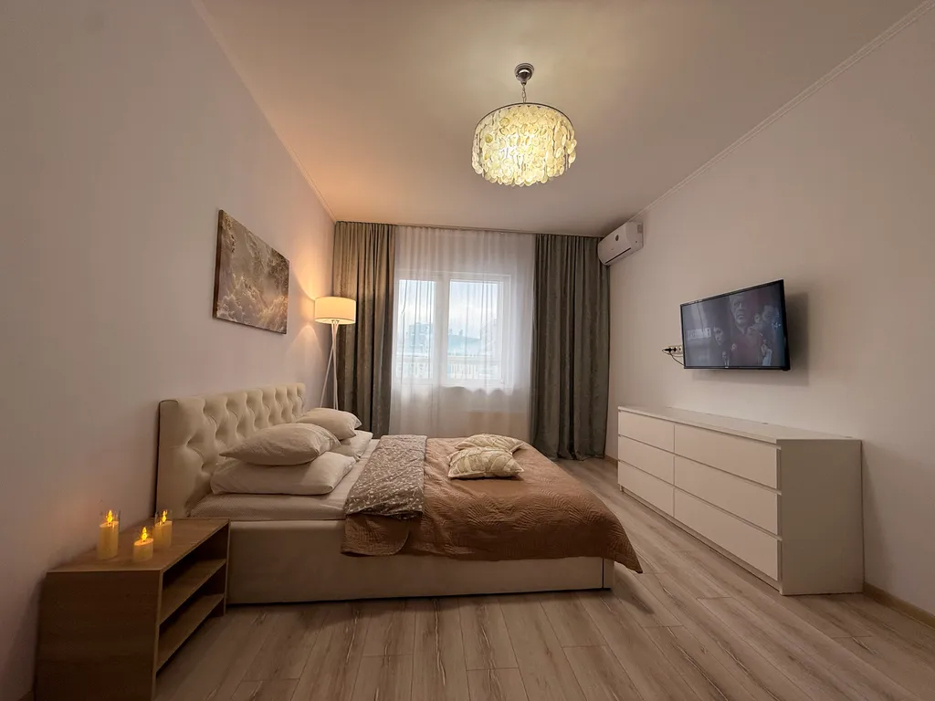 Уютная квартира с роскошной кроватью — аренда посуточно в Голубое