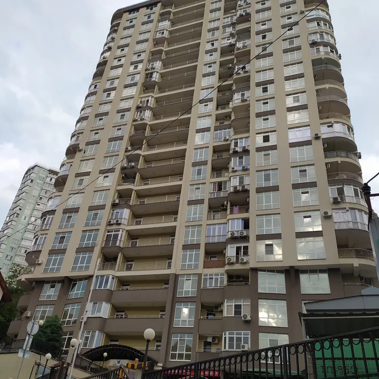 Квартира Дизайнерская квартира в центре, с видом на море — Сочи