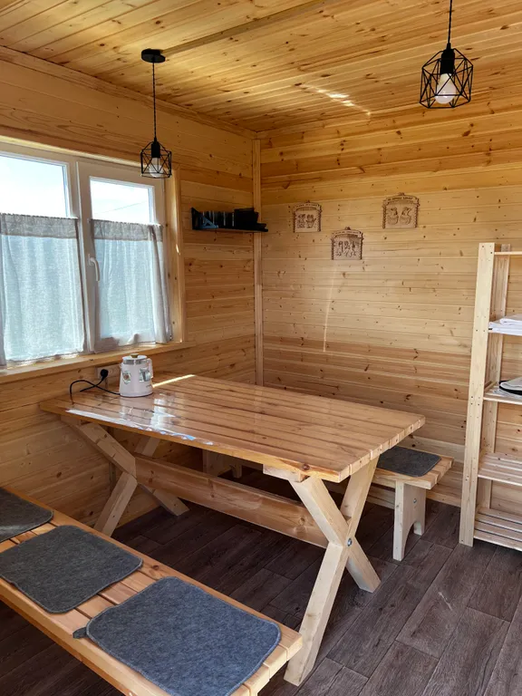 Уютный современный дом рядом с озером