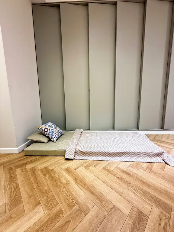 Kazakhstan resident's 178 by Royal rentals