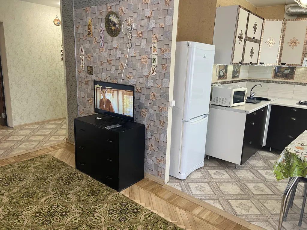 Тихая 2-х комнатная квартира