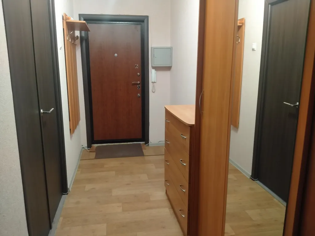 Квартира рядом с ТРЦ Родник