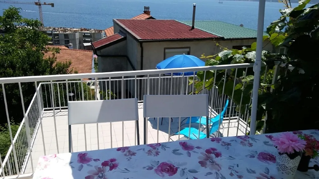 Апартаменты с видом на залив.