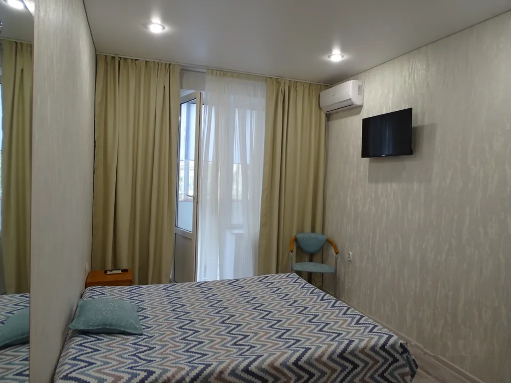 Квартира Студия в центре с лоджией — аренда посуточно в Анапа