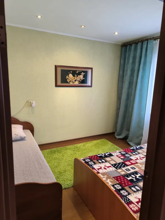 Дом рядом с аэропортом