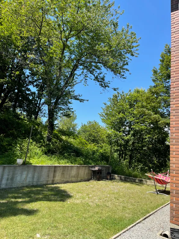 Уютный дом с баней, чаном и видом на горы