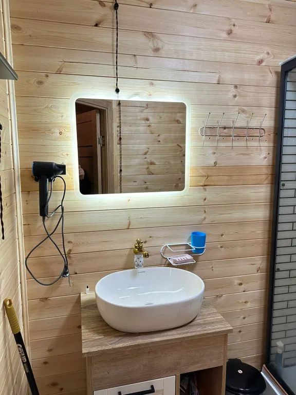 Уютный номер в лесу