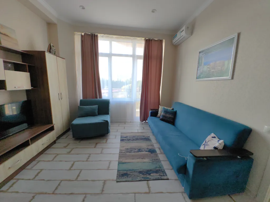 Квартира на первой береговой с видом на море