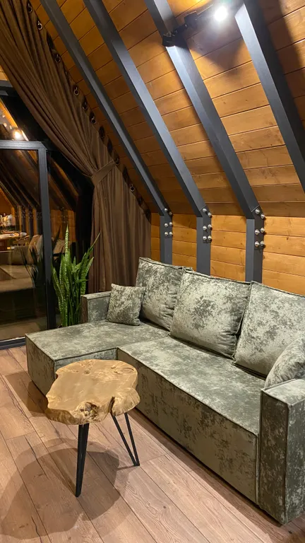 Дом А - фрейм в тихом районе у реки Белой