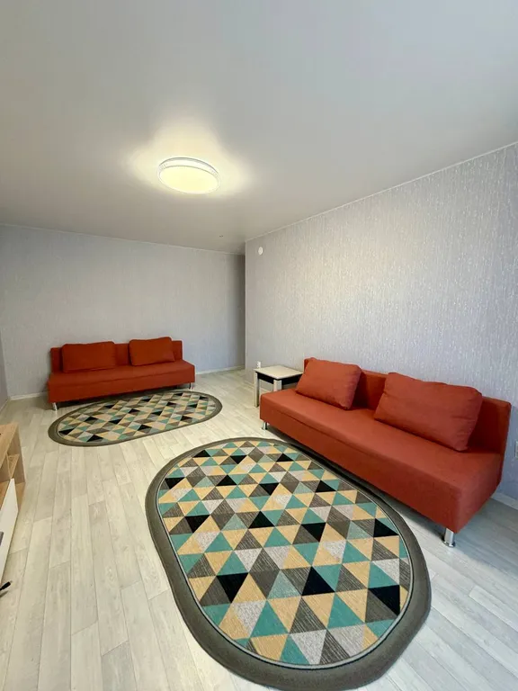 В центре ишима! Просторная 3-комн. Для командировок и семьи