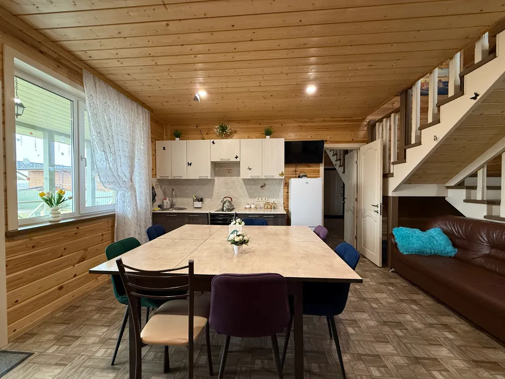 Уютный дом с большой верандой