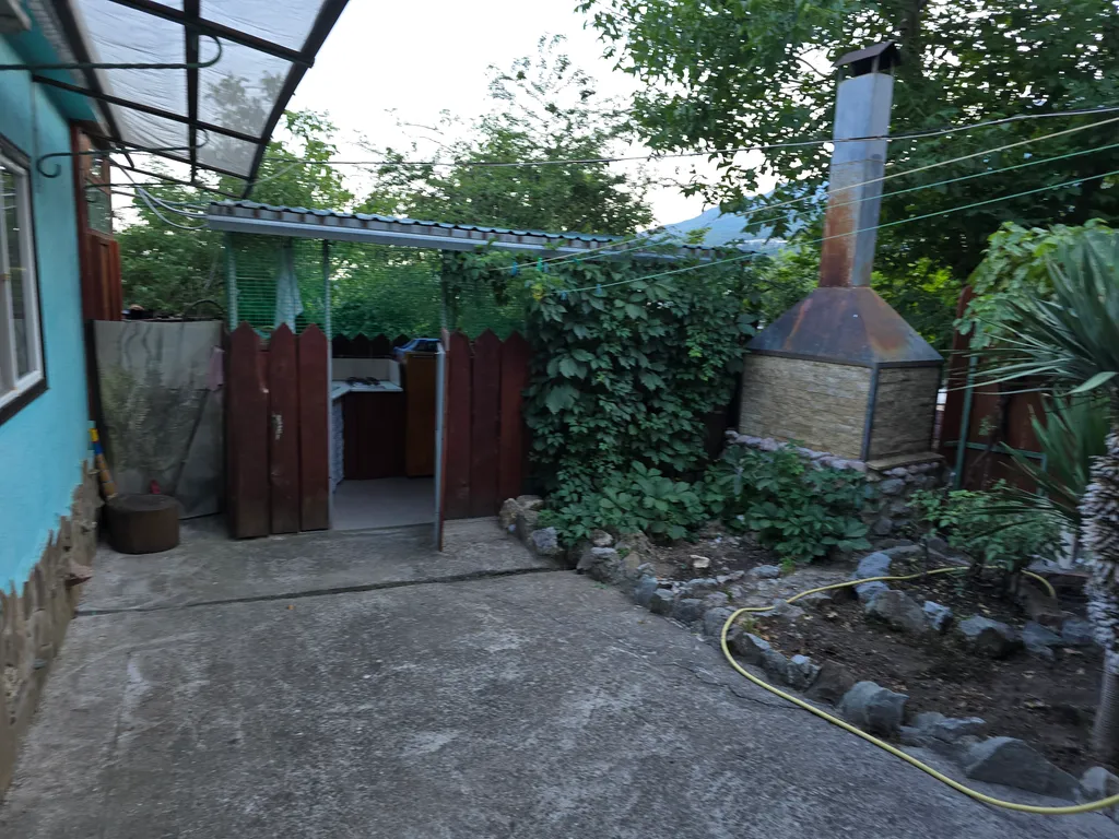 Уютный домик с удобствами, отдельная кухня, беседка, мангал