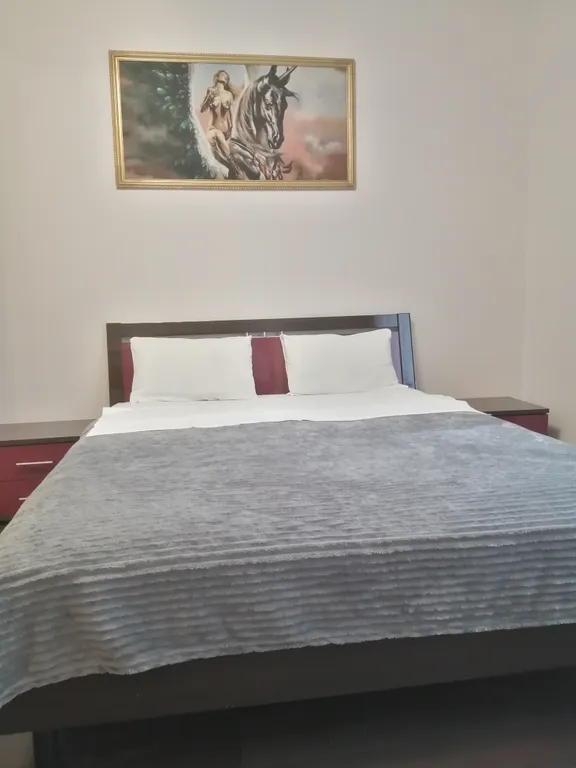 Двушка на набережной