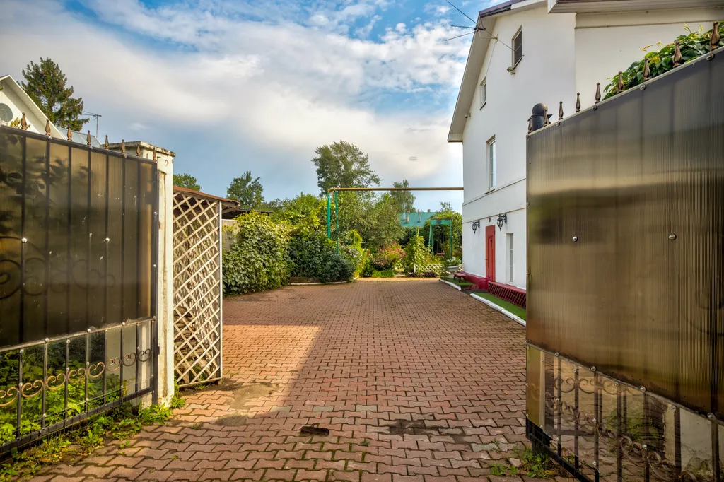 Старинный дом купцов Храниловых