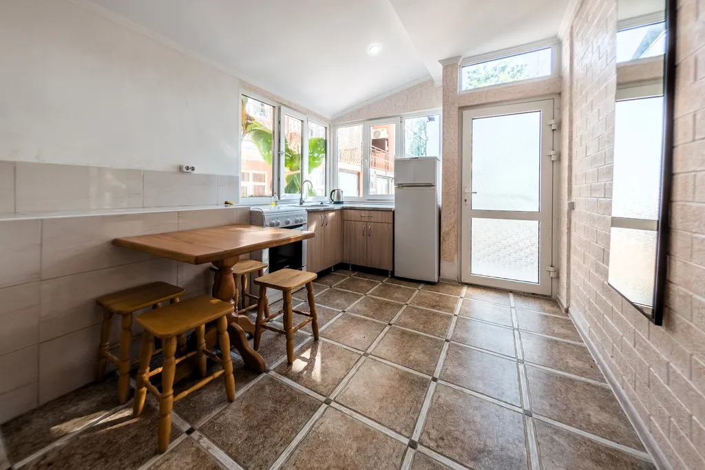 Коттедж 2-комнатный Дом — Нижнее Учдере