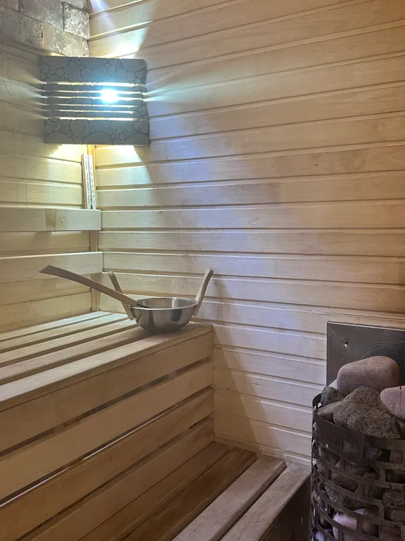 Ежевика хаус - коттедж с сауной и банным чаном