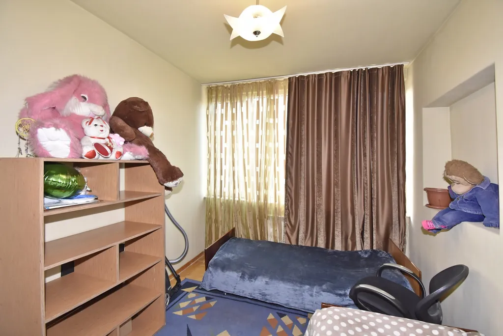 4-комнатная Квартира