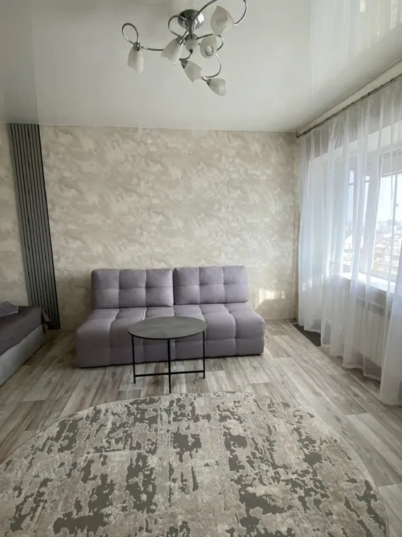 Сдаётся просторная, светлая, однокомнатная квартира!