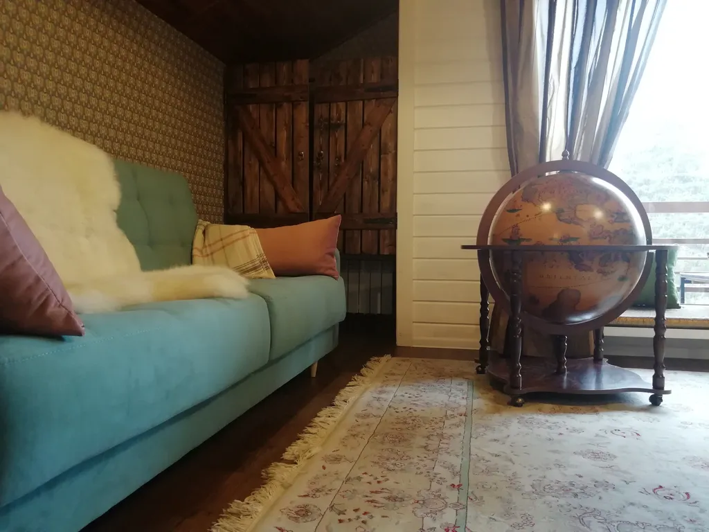 Уютная студия люкс с панорамными окнами с видом на горы