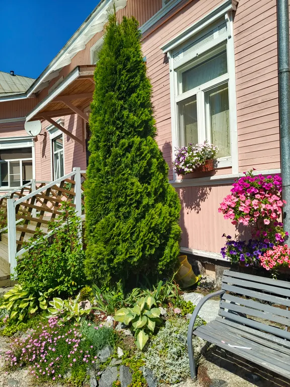 Квартира Уютная квартира в тихом центре со своей парковкой и отдельным входом — Сортавала