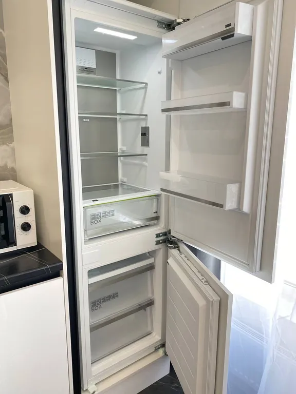 Шикарная квартира рядом трассой при заезде в город, со своей стоянкой