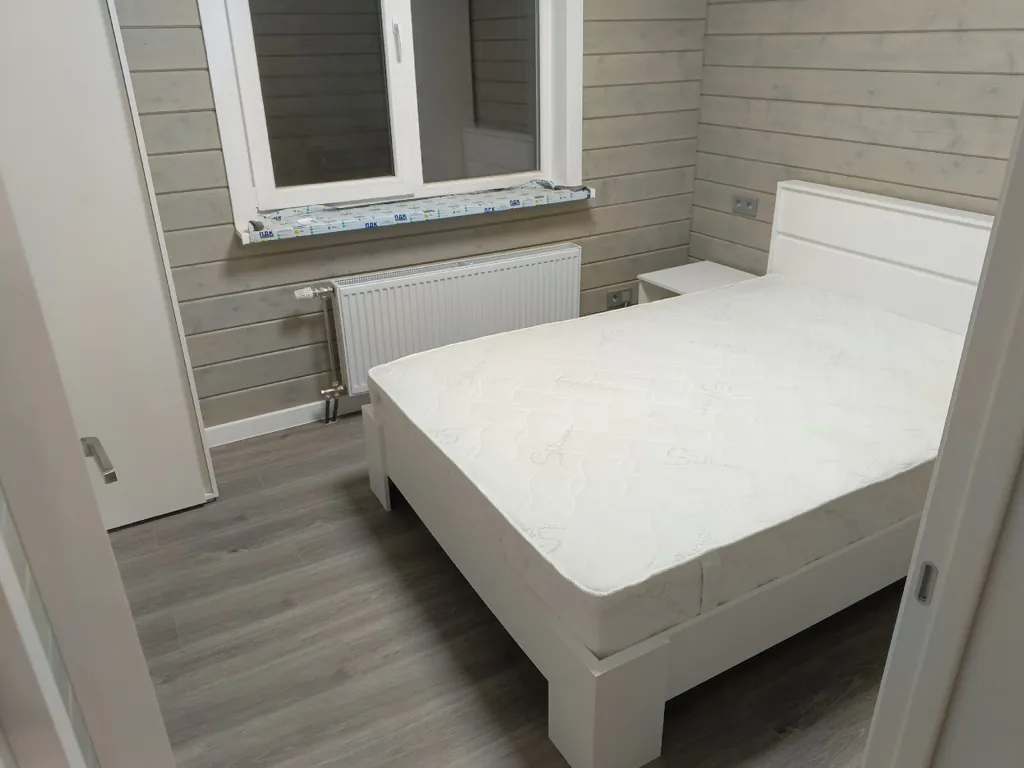 Новый дом-баня с беседками у леса