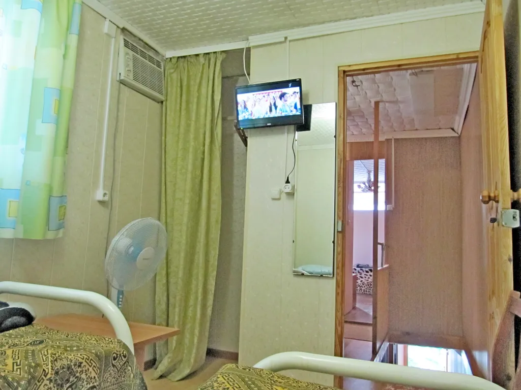 Коттедж Летний дом в 5 минутах от моря — Анапа