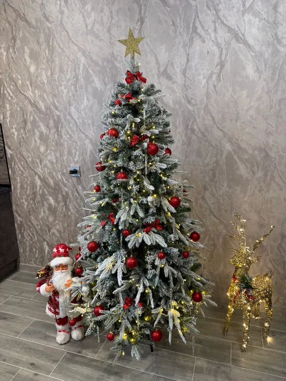 Современный коттедж в пригороде с баней и горячим чаном