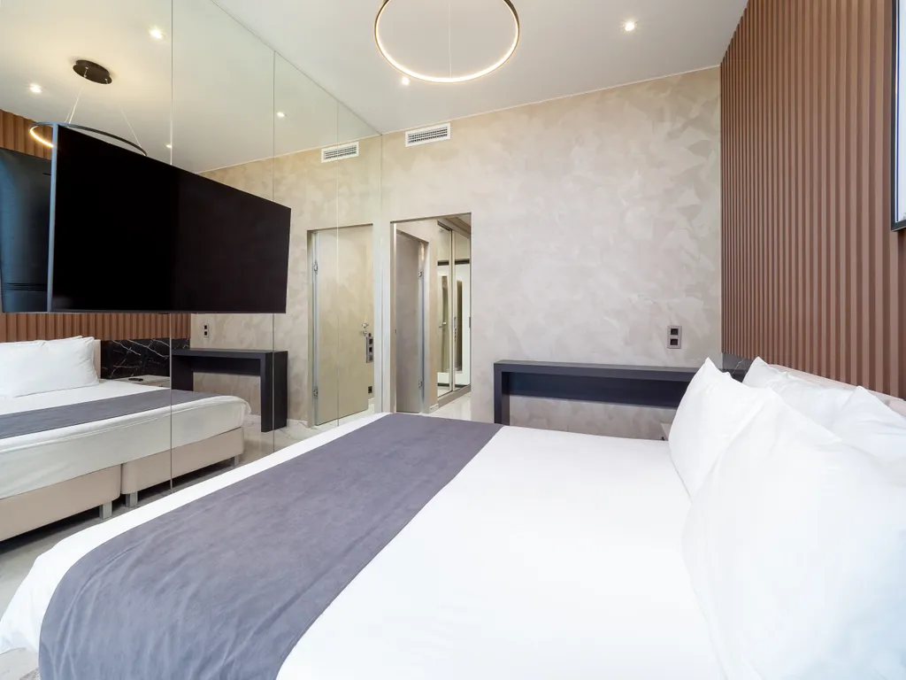 Апартаменты с красивым панорамным видом на  город и море