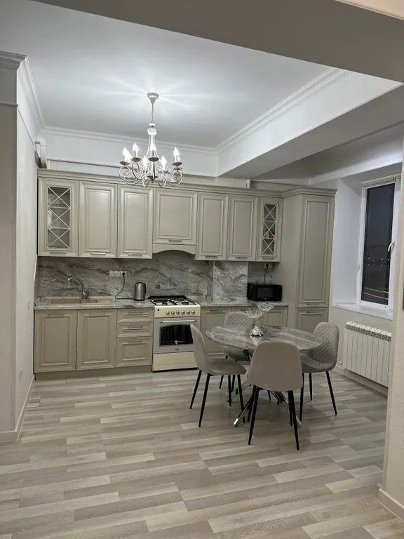 Квартира 2-комнатная квартира с видом на Озеро в элитном доме у моря — Махачкала