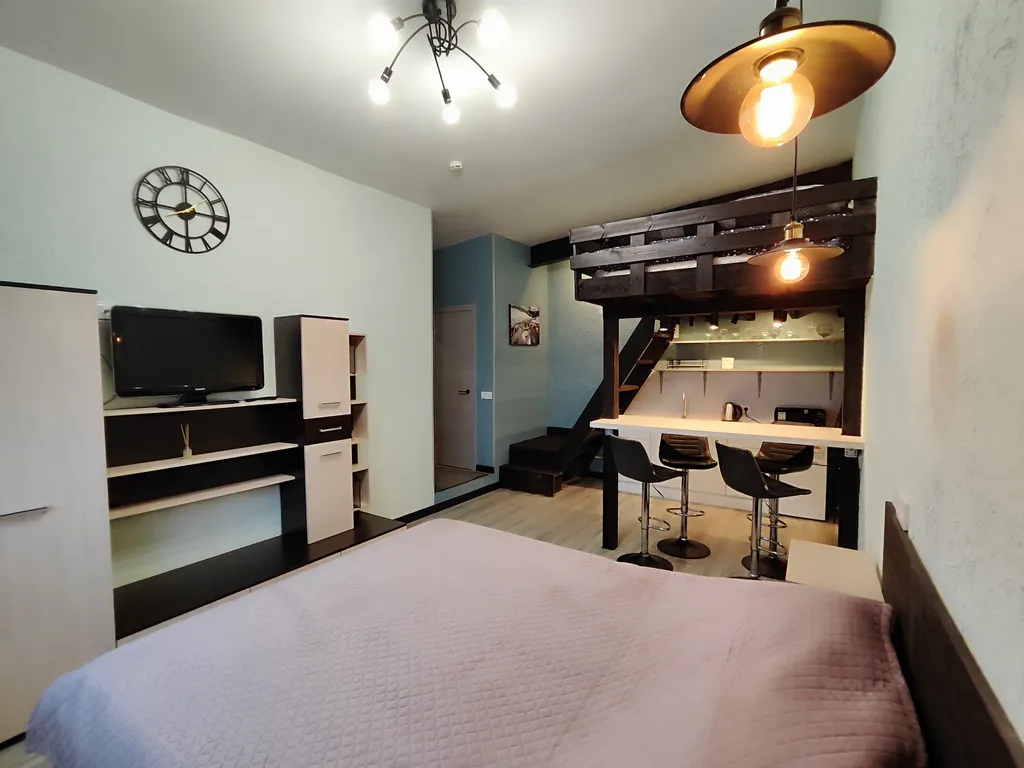 Уютная квартира-студия в стиле лофт — аренда посуточно в Электросталь