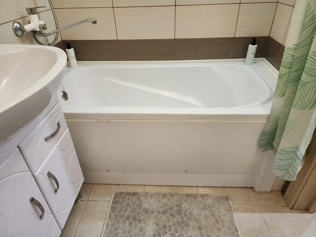 Комфортная студия с видом на озеро рядом с вокзалом