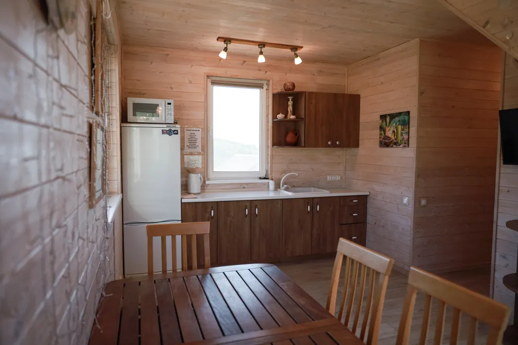 Коттедж Уютный современный коттедж с панорамным видом на горы — Соколиное