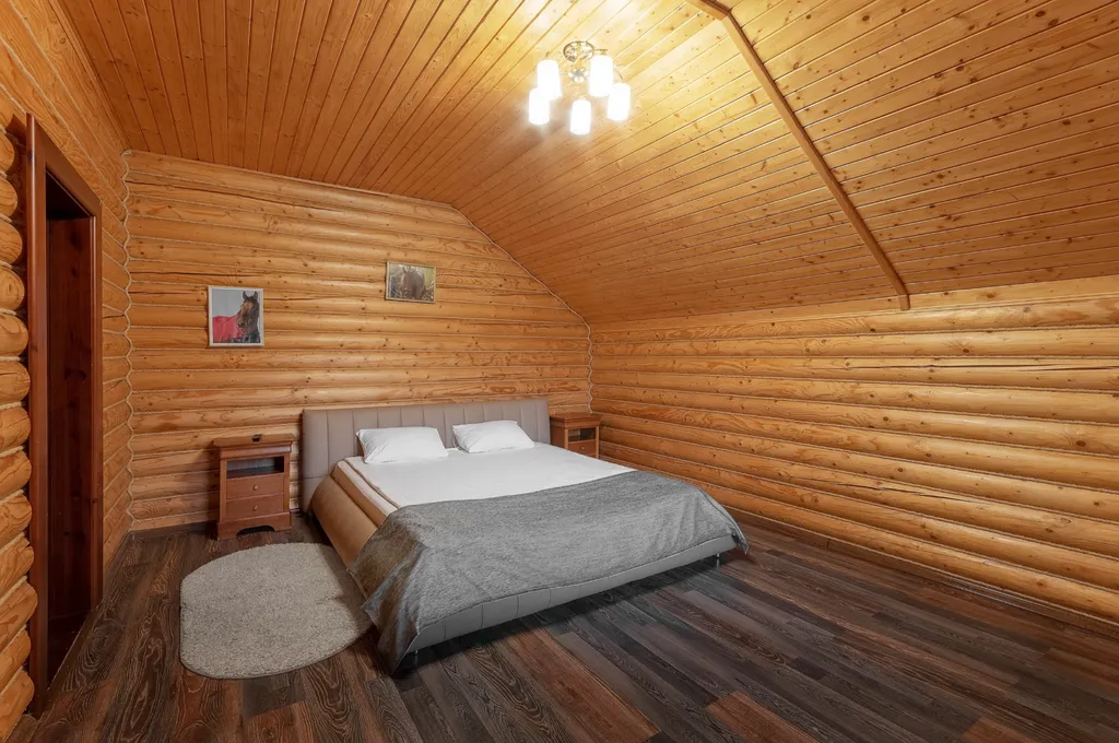 Коттедж с баней и бассейном