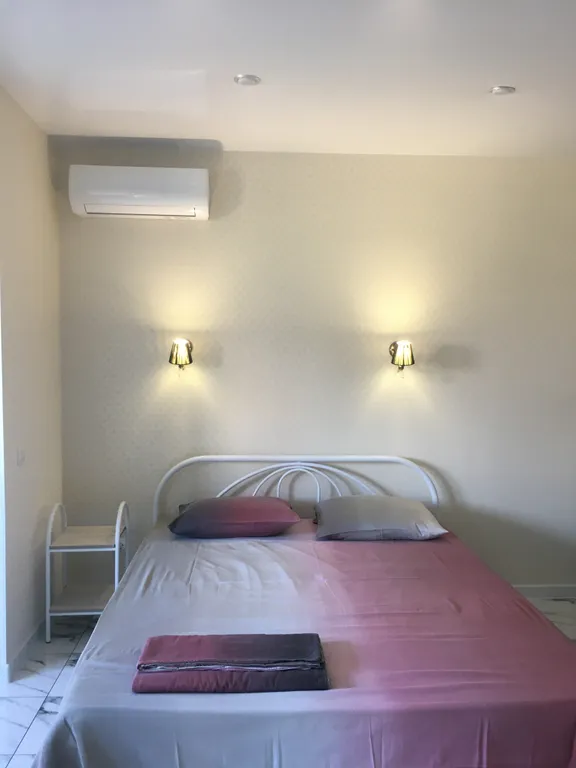 Квартира Апарт-отель Кавказ апартаменты 300м до моря — Анапа