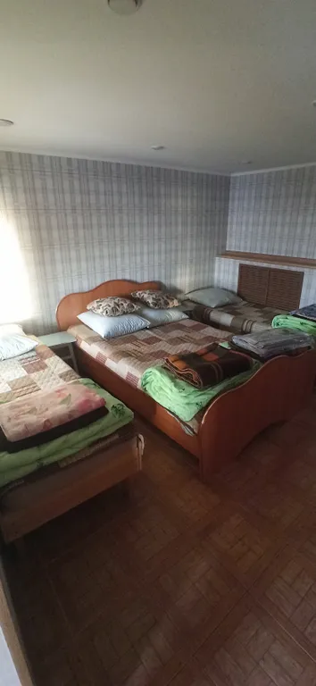 Домик с видом на озеро