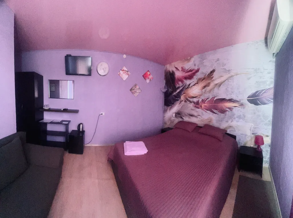 Котедж с баней и бассейном