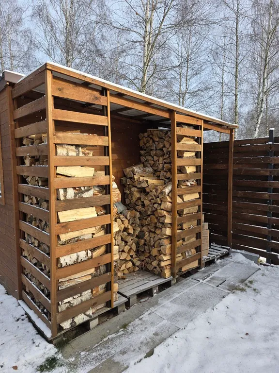 Уютный дом с панорамными окнами