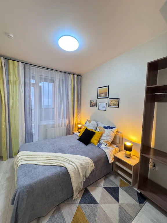 Уютная евро-двухкомнатная квартира у Планеты — аренда посуточно в Пермь