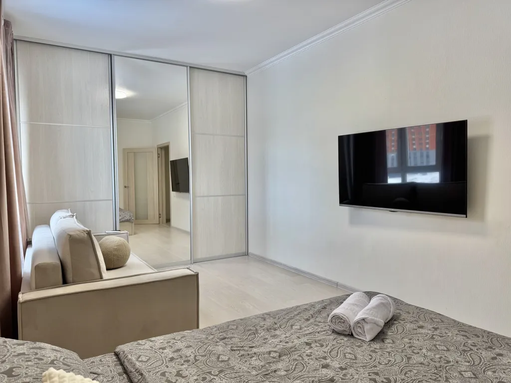 Квартира Квартира Просторная двушка с кондиционером и ПММ у Аквапарка — Новосибирск