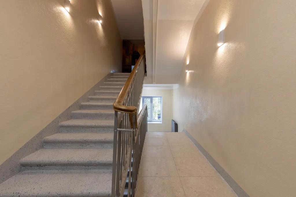 LeoHotels на Кирилловской