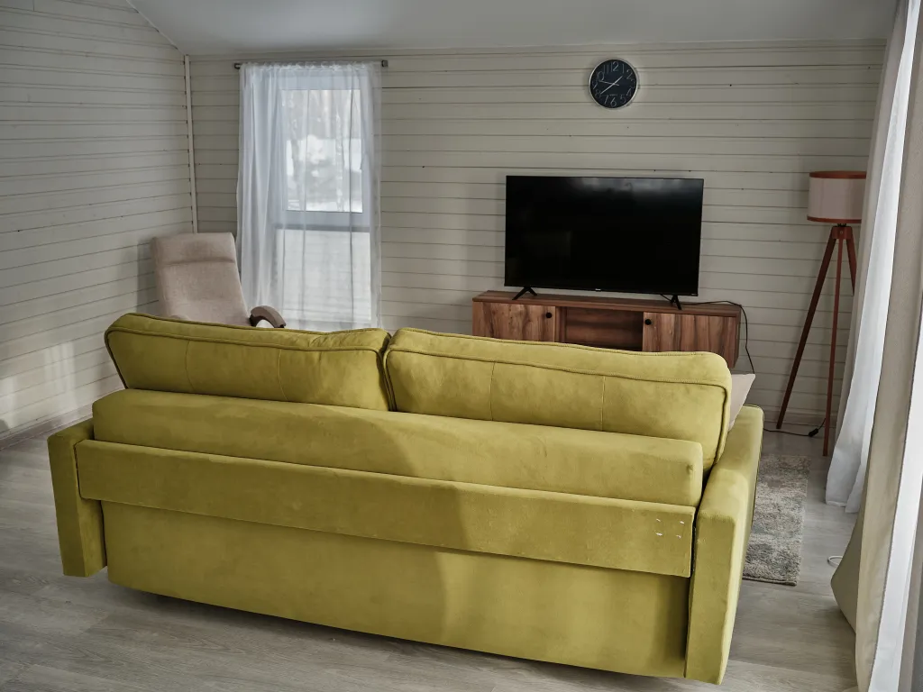 Мгновенный - дом с фотоаппаратом Polaroid