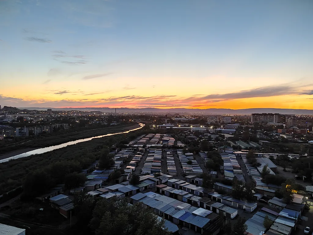 Студия с видом на закат