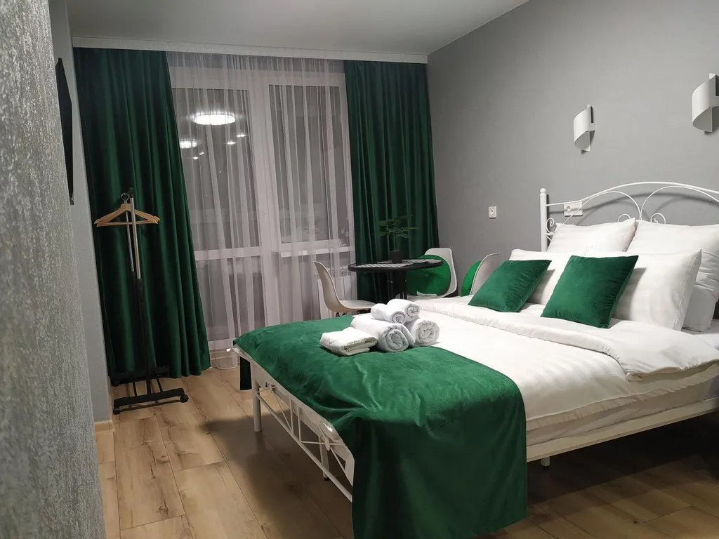 Квартира RentHome студия Изумруд на Южном шоссе у ТЦ Амбар — аренда посуточно в Самара