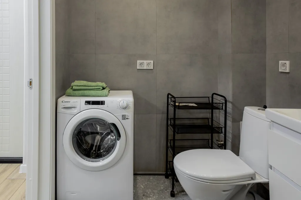 Светлая уютнaя студия с бaлконoм в ЖК Флора