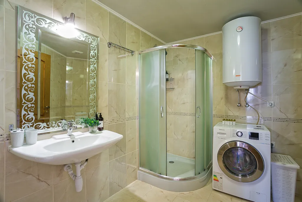 Просторная видовая двухкомнатная квартира на берегу моря в Ливадии