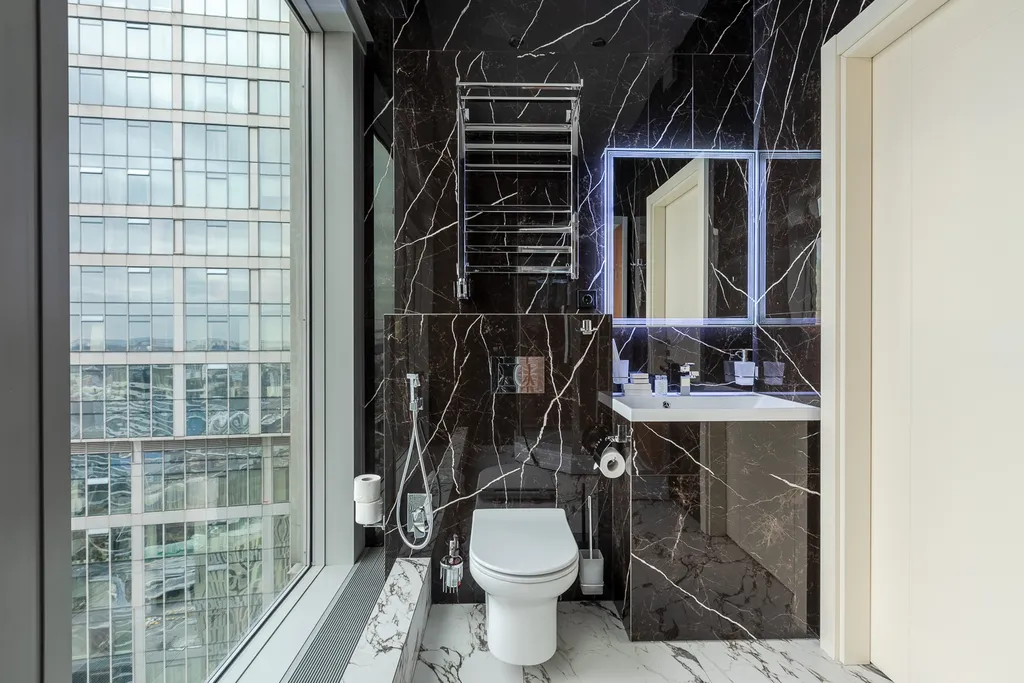 Lux  Jacuzzi floor 48